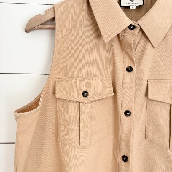 Tuckernuck tan linen/cotton button down vest with pockets on front - Picture 3 of 5